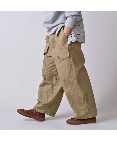 45R（フォーティファイブアール）の「ダック落書きプリントの908テントパンツ（パンツ・レディース・12-ベージュ・02-S/04-L）」の7枚目の写真