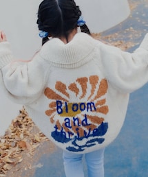 Kastane（カスタネ）の「【S.Lサイズ展開】フラワーハンドニット kids（ニット/セーター・キッズ）」