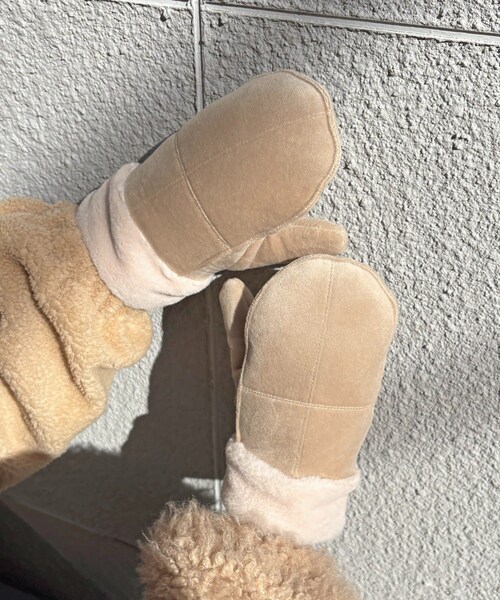 Lattice（Lattice）の「スエードミトン（手袋・レディース・ベージュ/アイボリー・FREE）」の2枚目の写真