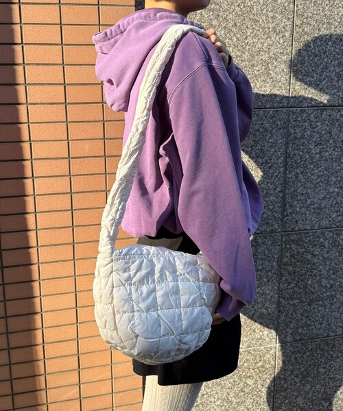 ORiental TRaffic（オリエンタルトラフィック）の「【WEB限定】キルティングナイロンショルダーバッグ/BA-272（その他・レディース・ブラック/アイボリー・-）」の7枚目の写真