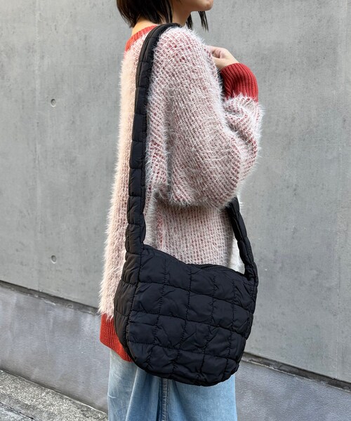 ORiental TRaffic（オリエンタルトラフィック）の「【WEB限定】キルティングナイロンショルダーバッグ/BA-272（その他・レディース・ブラック/アイボリー・-）」の4枚目の写真