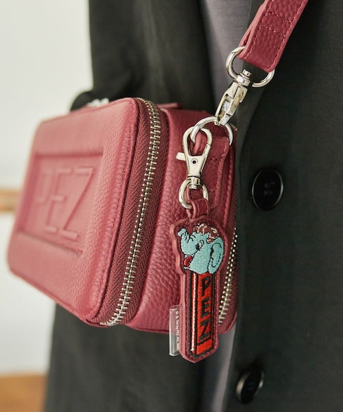 ear PAPILLONNER（イアパピヨネ）の「【PEZ(ペッツ)×ear】本革