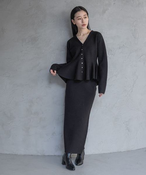 A part by（アパートバイ）の「ペプラムカーディガンセットアップ/WEB先行予約（トップス・ブラック 09/ライトグレー 12・FREE）」の3枚目の写真