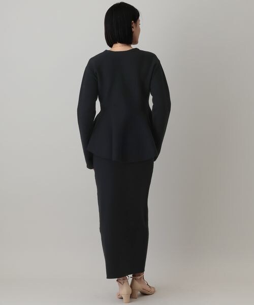 A part by（アパートバイ）の「ペプラムカーディガンセットアップ/WEB先行予約（トップス・ブラック 09/ライトグレー 12・FREE）」の15枚目の写真