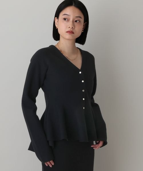 A part by（アパートバイ）の「ペプラムカーディガンセットアップ/WEB先行予約（トップス・ブラック 09/ライトグレー 12・FREE）」の16枚目の写真