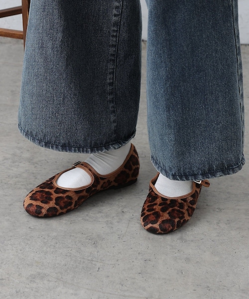 COLONY 2139（コロニートゥーワンスリーナイン）の「メリージェーンバレエシューズ（その他シューズ・レディース・ブラック/ブラウン・L/M）」の2枚目の写真