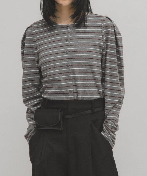KBF（ケイビーエフ）の「2WAYタックショルダーカーディガン（カーディガン/ボレロ・レディース・GRAY/BORDEAUX/NAVY・one）」の5枚目の写真