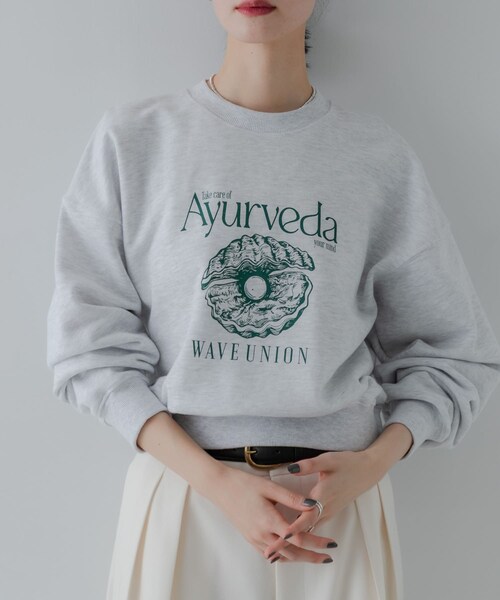 URBAN RESEARCH(アーバンリサーチ)の「『別注』WAVEUNION×URBAN RESEARCH SWEAT SHIRTS(スウェット・レディース・H GRAY/OATMEAL/NAVY・One)」の5枚目の写真