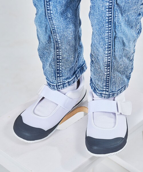 ORiental TRaffic（オリエンタルトラフィック）の「【WEB限定/KIDS】ゴムストラップスクールシューズ/K-533（その他・レディース・ブルー/ネイビー/パープル/ホワイト・16.0cm/16.5cm/17.0cm/17.5cm/18.0cm/18.5cm/19.0cm/19.5cm/20.0cm/20.5cm/21.0cm/21.5cm/22.0cm）」の7枚目の写真