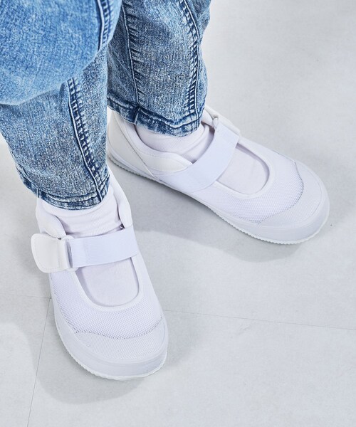 ORiental TRaffic（オリエンタルトラフィック）の「【WEB限定/KIDS】ゴムストラップスクールシューズ/K-533（その他・レディース・ブルー/ネイビー/パープル/ホワイト・16.0cm/16.5cm/17.0cm/17.5cm/18.0cm/18.5cm/19.0cm/19.5cm/20.0cm/20.5cm/21.0cm/21.5cm/22.0cm）」の8枚目の写真