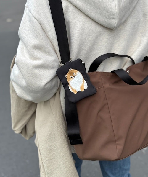 BEARDSLEY(ビアズリー)の「Dogポーチ(ポーチ・レディース・ブラックその他2/ブラックニッケル/ブラックその他3/ブラック/ブラックその他1・F)」の3枚目の写真