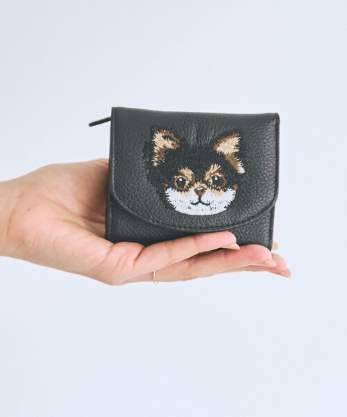 BEARDSLEY（ビアズリー）の「Dog刺繍ウォレット（財布・レディース・ブラック/ブラックその他1/ブラックその他2/ブラックその他3・F）」の2枚目の写真