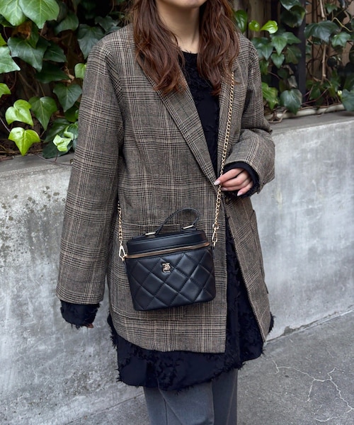 Lattice（Lattice）の「バニティバッグ（ショルダーバッグ・レディース・アイボリー/ブラック・FREE）」の2枚目の写真