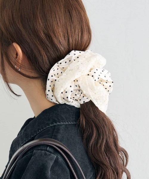 mystic（ミスティック）の「ドットレースシュシュ（その他ヘアアクセサリー・レディース・ブラック/オフホワイト・ONE）」の2枚目の写真