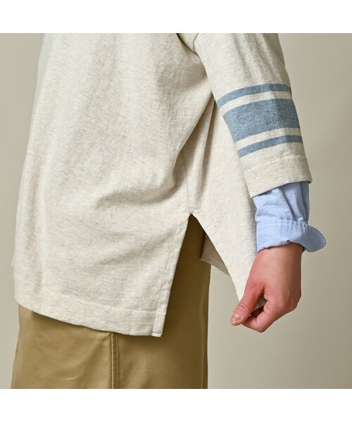 45R（フォーティファイブアール）の「ロゴジャカードのビッグスリットTシャツ（トップス・レディース・12-ボーンホワイトトップ/13-リネンベージュトップ/24-グレートップ/72-Umiiブルー・00-フリー）」の13枚目の写真