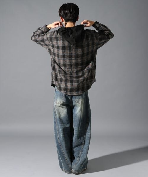 ALAND(エーランド)の「LAND MUSEUM/フード切り替え長袖シャツ(トップス・ブラック(19)/ブルー(80)・S/M/L)」の18枚目の写真