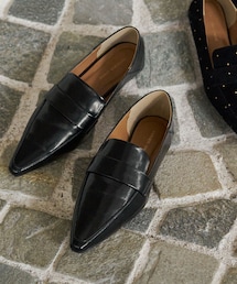 【再入荷】ポインテッドローファー