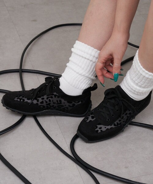 CIAOPANIC TYPY（チャオパニックティピー）の「≪26SS展示会アイテム≫【カラバリ、サイズ展開豊富！】シアースニーカー（スニーカー・レディース・ピンク/ブラック/イエロー/ブラックその他1/オフホワイト/シルバー・L/S/XL/M）」の4枚目の写真