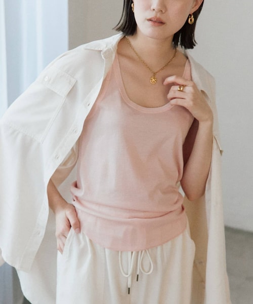 RIVE DROITE(リヴドロワ)の「予約【フェミニンなムードを演出】チュールリブタンクトップ(タンクトップ・レディース・オフホワイト/サックスブルー/ピンク/ブラック・F)」の4枚目の写真