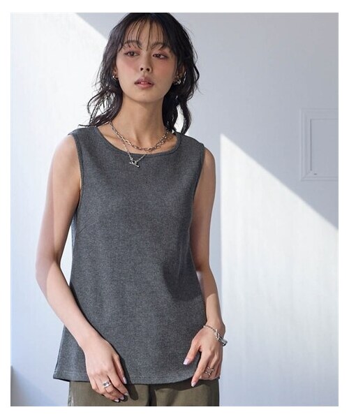 nissen（ニッセン）の「綿１００％ドライタッチワッフルタンクトップ（UVカット・吸汗速乾）＜大きいサイズ有＞（キャミソール・レディース・オフホワイト/黒/杢チャコールグレー・S/M/L/LL/3L/4L/5L/6L/8L/10L）」の22枚目の写真