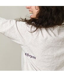 45R（フォーティファイブアール）の「45rpmロゴトリコ刺繍の四角T
