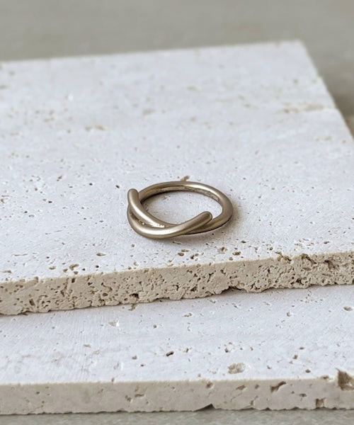 3coins（3coins）の「マットクロスリング（リング・レディース・その他1/その他・FREE）」の2枚目の写真