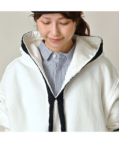 45R（フォーティファイブアール）の「葉山ものがたり 裏毛の908ブルーオーシャンケーブルフーディ（トップス・レディース・06-アンティークホワイト・02-S/04-L）」の11枚目の写真