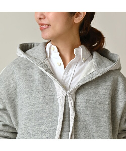 45R(フォーティファイブアール)の「葉山ものがたり 裏毛の908ブルーオーシャンケーブルフーディ(トップ)(トップス・レディース・23-グレートップ・02-S/04-L)」の12枚目の写真