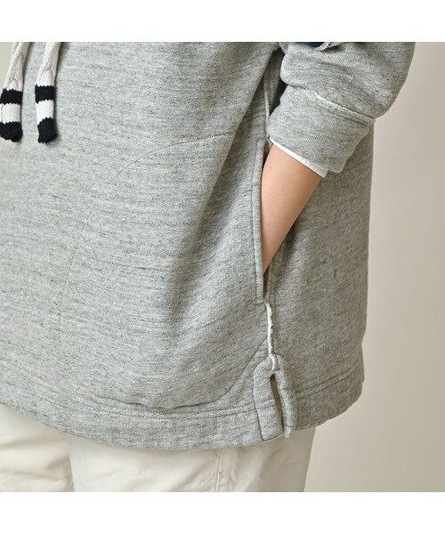 45R(フォーティファイブアール)の「葉山ものがたり 裏毛の908ブルーオーシャンケーブルフーディ(トップ)(トップス・レディース・23-グレートップ・02-S/04-L)」の13枚目の写真