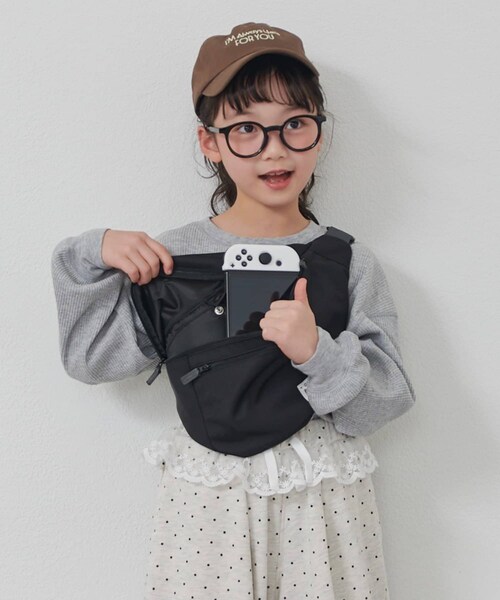 CIAOPANIC TYPY（チャオパニックティピー）の「【KIDS】【minepack】ゲーム機も楽々収納 マルチカラースイッチバッグ（ボディバッグ/ウエストポーチ・キッズ・パープル/ブルー/ベージュ/ブラック/ベビーピンク・ONE）」の2枚目の写真