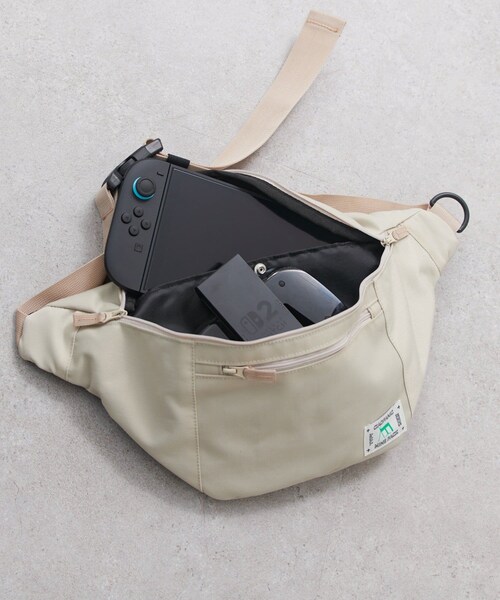 CIAOPANIC TYPY（チャオパニックティピー）の「【KIDS】【minepack】ゲーム機も楽々収納 マルチカラースイッチバッグ（ボディバッグ/ウエストポーチ・キッズ・パープル/ブルー/ベージュ/ブラック/ベビーピンク・ONE）」の3枚目の写真