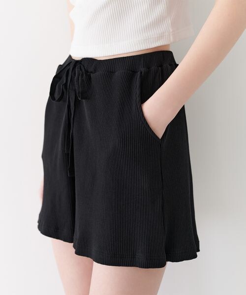 PEACH JOHN（ピーチジョン）の「リブショートパンツ（パンツ・ブラック01・S/M/M/L）」の2枚目の写真