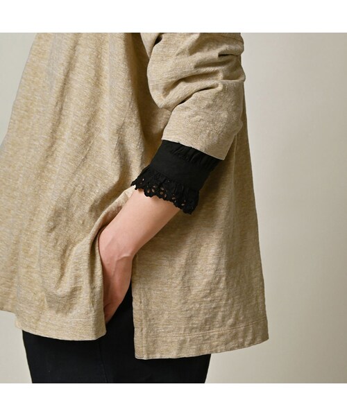 45R(フォーティファイブアール)の「天竺のビッグスリットTシャツ(トップ)(トップス・レディース・12-リネンベージュトップ・00-フリー)」の8枚目の写真