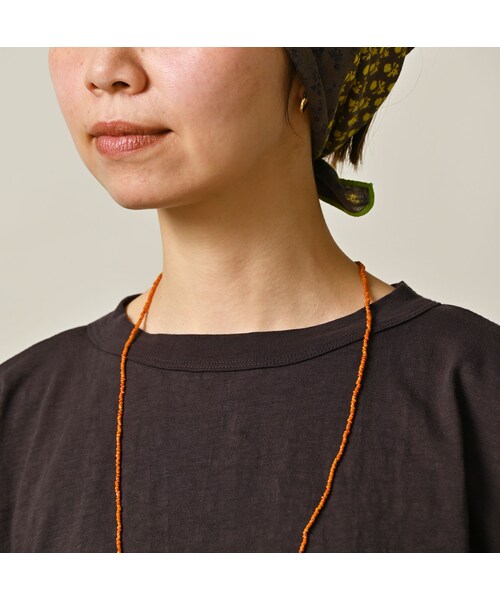 45R（フォーティファイブアール）の「天竺のビッグスリットTシャツ（トップス・レディース・02-シロ/63-グリーン/91-スミクロ・00-フリー）」の9枚目の写真