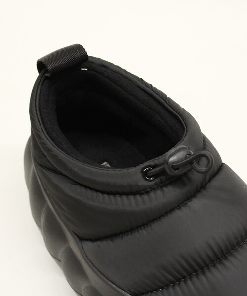 RNA（アールエヌエー）の「E5048 【クロックス/crocs】OVER PUFF SHORTY（シューズ・レディース・チョーク）」の6枚目の写真