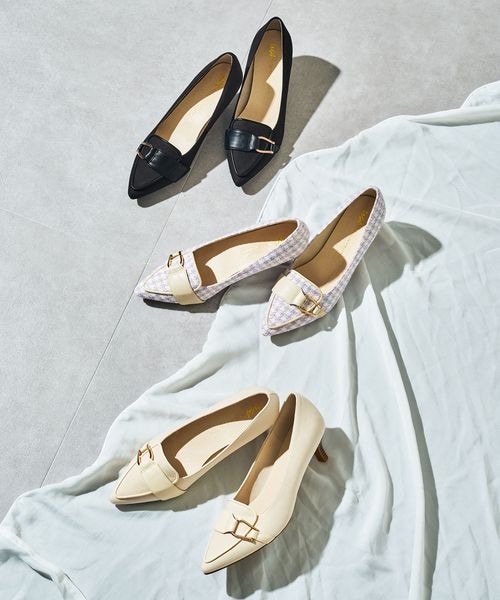 ORiental TRaffic（オリエンタルトラフィック）の「サイドバックルポインテッドトゥパンプス/62104（シューズ・ベージュ10/ブラック20/パープル51・34(22.0cm)/35(22.5cm)/36(23.0cm)/37(23.5cm)/38(24.0cm)/39(24.5cm)/40(25.0cm)/41(25.5cm)/42(26.0cm)）」の3枚目の写真