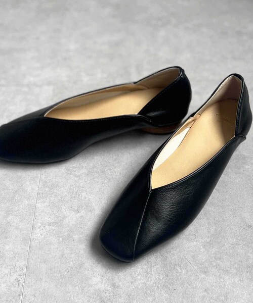 un dix cors(アンディコール)の「ウッドヒールパンプス(パンプス・レディース・シルバー/グレージュ/ブラック・M/L/S)」の2枚目の写真