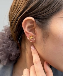 フラワーマグネットピアス