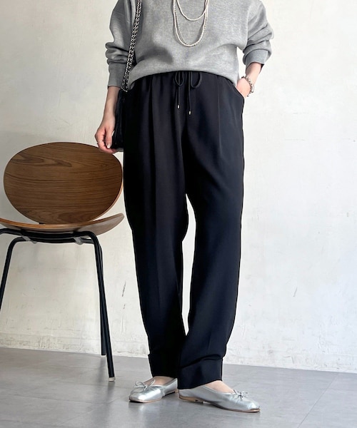 ドロストテーパードパンツ