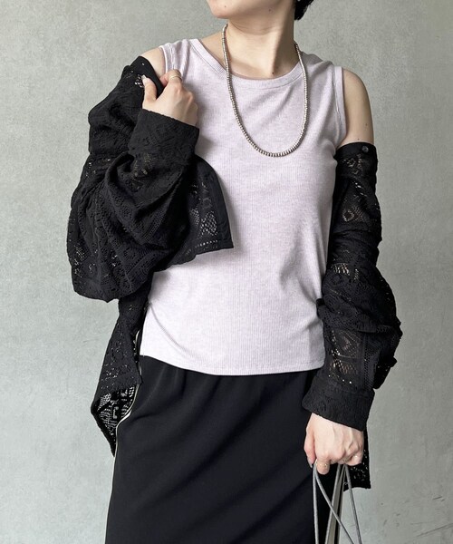 un dix cors(アンディコール)の「チュール使いタンクトップ(タンクトップ・レディース・オフホワイト/バイオレット/ブラック/グレー・F)」の4枚目の写真