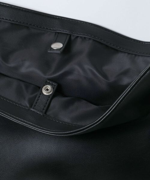 JEANASIS(ジーナシス)の「Flap Shoulder Bag(バッグ・ブラック(09)/ブラウン(58)・FREE)」の20枚目の写真