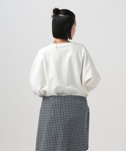 BAYFLOW（ベイフロー）の「別注プリントスウェットプルオーバー（ユニセックス）（その他・オフホワイト11/ピンク20/グリーン70・M/L）」の11枚目の写真