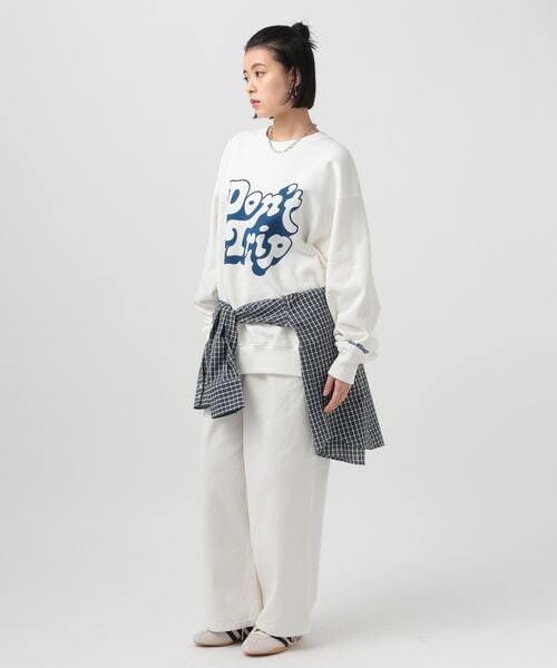 BAYFLOW（ベイフロー）の「別注プリントスウェットプルオーバー（ユニセックス）（その他・オフホワイト11/ピンク20/グリーン70・M/L）」の6枚目の写真