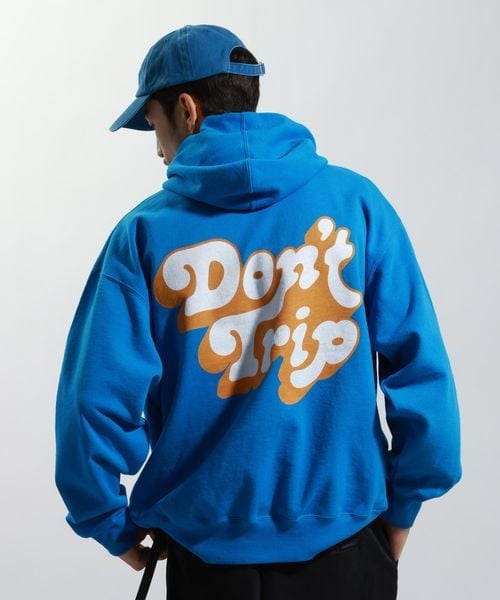 BAYFLOW（ベイフロー）の「【Free＆Easy（フリーアンドイージー）別注バックプリントパーカー（その他・オフホワイト11/グリーン70/ブルー80・M/L）」の3枚目の写真