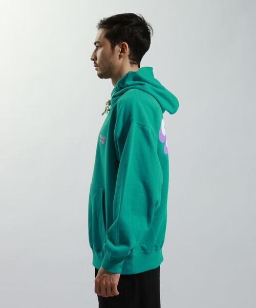 BAYFLOW（ベイフロー）の「【Free＆Easy（フリーアンドイージー）別注バックプリントパーカー（その他・オフホワイト11/グリーン70/ブルー80・M/L）」の17枚目の写真