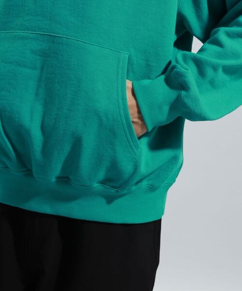 BAYFLOW（ベイフロー）の「【Free＆Easy（フリーアンドイージー）別注バックプリントパーカー（その他・オフホワイト11/グリーン70/ブルー80・M/L）」の22枚目の写真