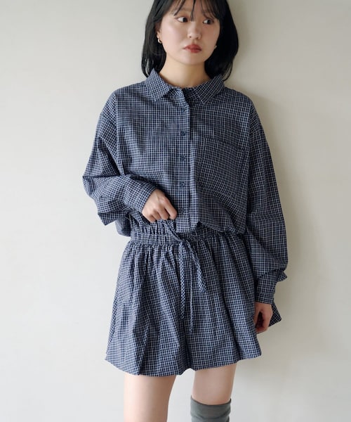 Kastane(カスタネ)の「【2.7(土)11:00~2.8(日)ポイントUP開催】バルーンシャツワンピース(シャツワンピース・レディース・ブラウン/ネイビー・F)」の2枚目の写真