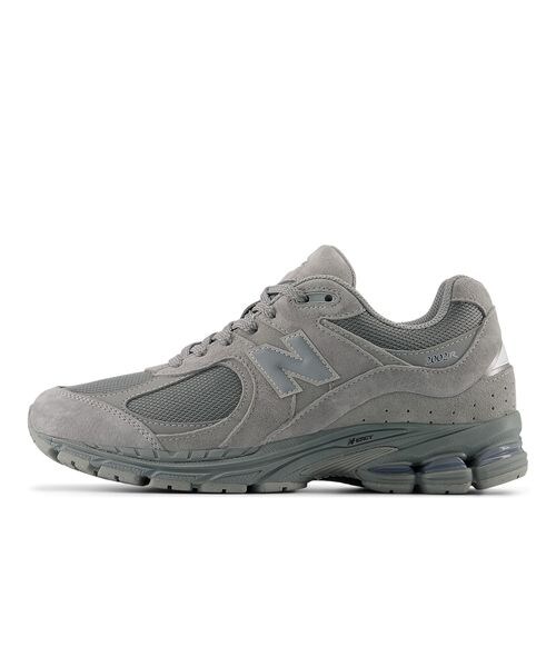 NEW BALANCE（ニューバランス）の「2002R（その他・メンズ・GRAY(10)・22CM/22.5CM/23CM/23.5CM/24CM/24.5CM/25CM/25.5CM/26CM/26.5CM/27CM/27.5CM/28CM/28.5CM/29CM/30CM）」の2枚目の写真