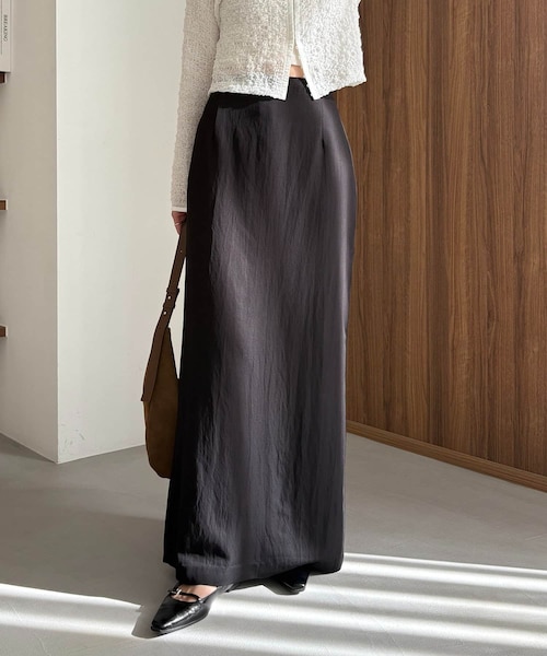 CAPRICIEUX LE'MAGE(カプリシューレマージュ)の「【mana企画】ドロストマキシスカート(スカート・レディース・エクリュ/ブラック・38/PS(低身長)/36)」の2枚目の写真