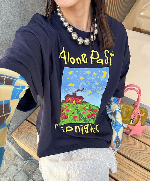 CIAOPANIC(チャオパニック)の「ナイトハウスプリントボックスTシャツ(Tシャツ/カットソー・レディース・ホワイト/ベージュ/ネイビー・F)」の3枚目の写真